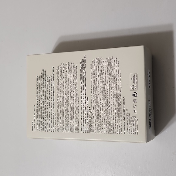 MAC Hyper Real Skin Duo - Picture 7 of 10